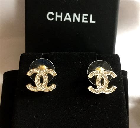 chanel inspired gold earrings.